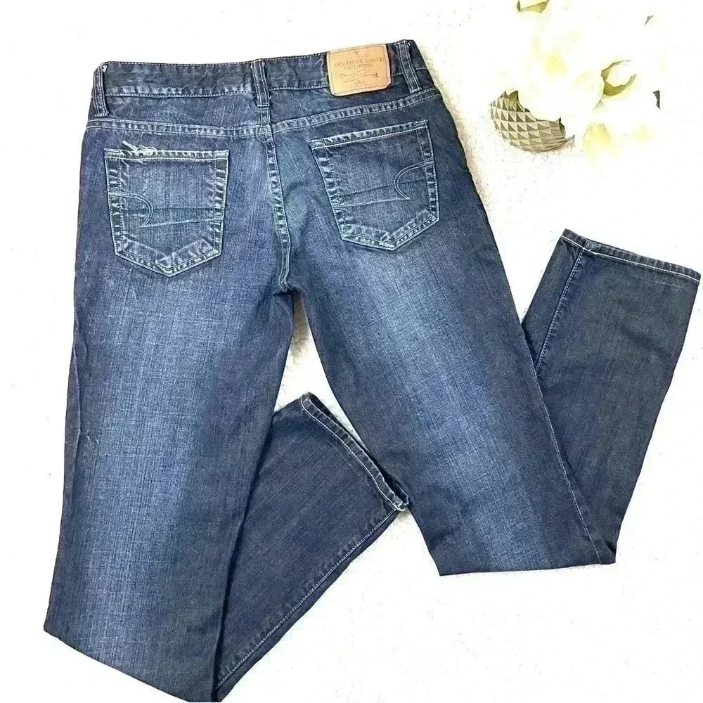 American Eagle‎ Straight 77 Med Wash Lowrise Faded Whiskered 100% Cotton Size 6